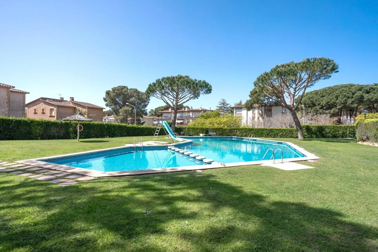 Holiday home Bonita Casa Adosada Con Jardin Privado Y Piscina Comunitaria Calella De Palafrugell