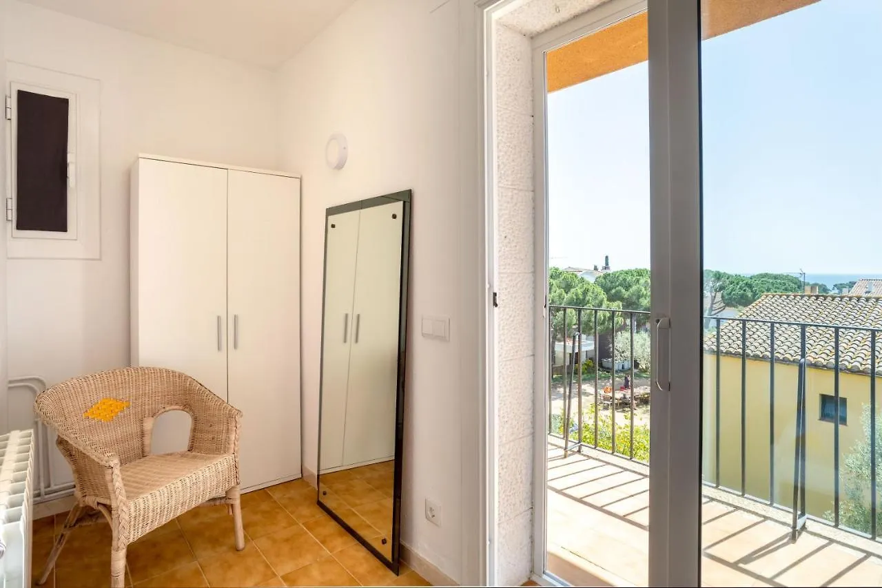 Bonita Casa Adosada Con Jardin Privado Y Piscina Comunitaria Calella De Palafrugell Spain