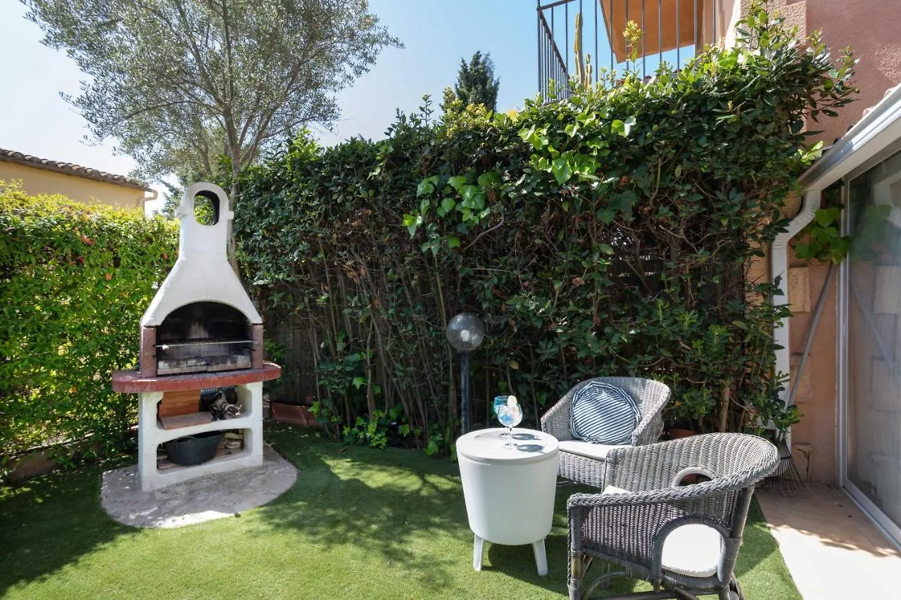 Holiday home Bonita Casa Adosada Con Jardin Privado Y Piscina Comunitaria Calella De Palafrugell Spain